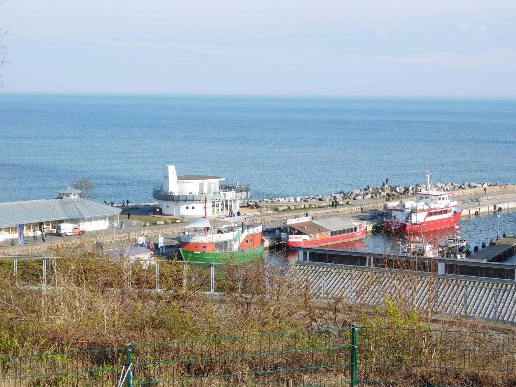 Seelotsenstation Sassnitz Mit Hafenblick By Unsere Urlaubszeit Экстерьер фото